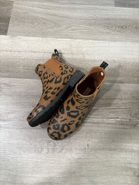 Hunter Black & Tan Rubber Leopard print Sole Chelsea Boots